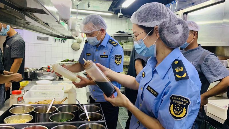 零食定制贴牌与OEM：揭秘两者间的本质区别